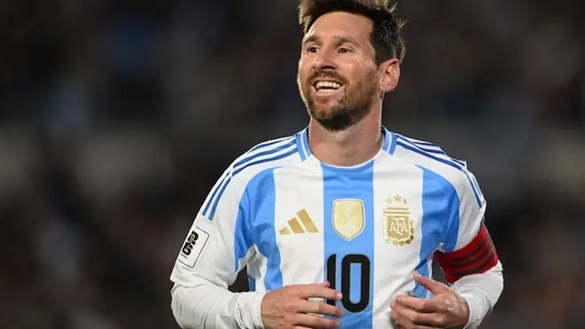 Messi toả sáng giúp Argentina thắng Angola trong trận giao hữu